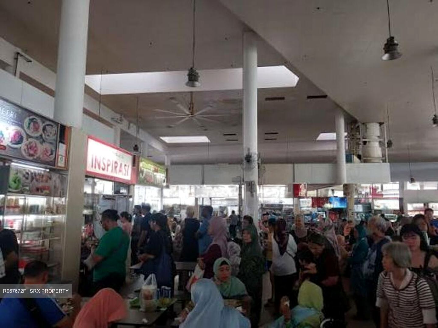 Bedok Town Centre (D16), Retail #523599921